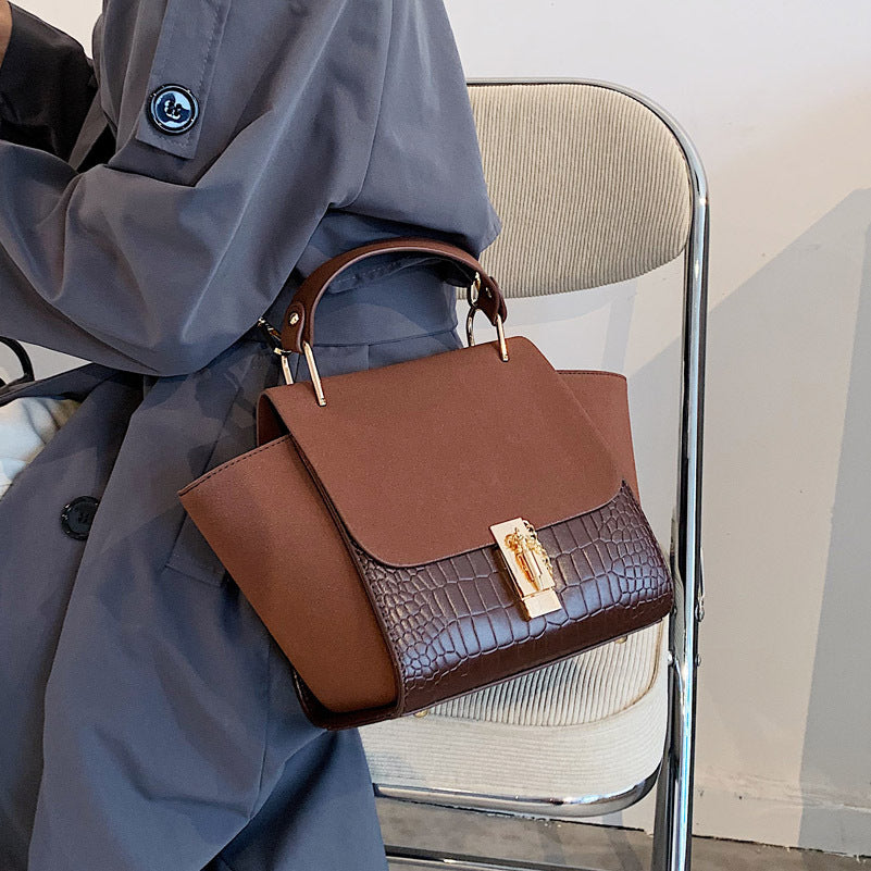 New Trendy Korean Fashion Messenger Handbag