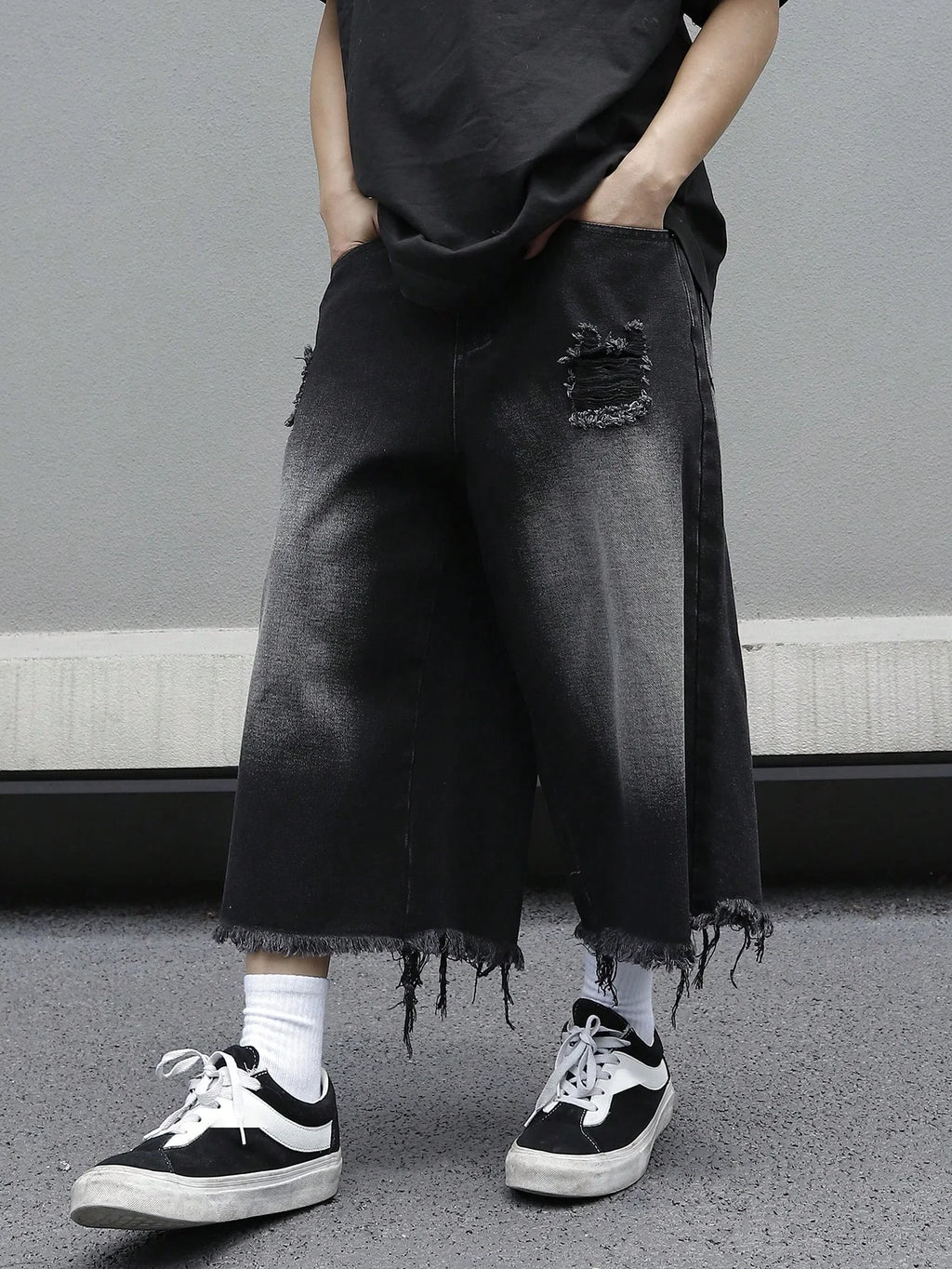 Men's Loose Ripped Denim Jeans 7 Point Calf Length Wide Leg Trousers